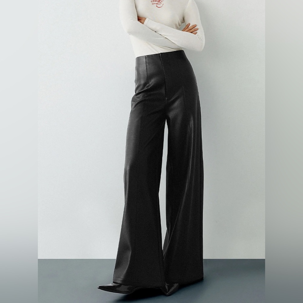 Commense High-Wist PU Leather Wide-Leg Pants
Size XL